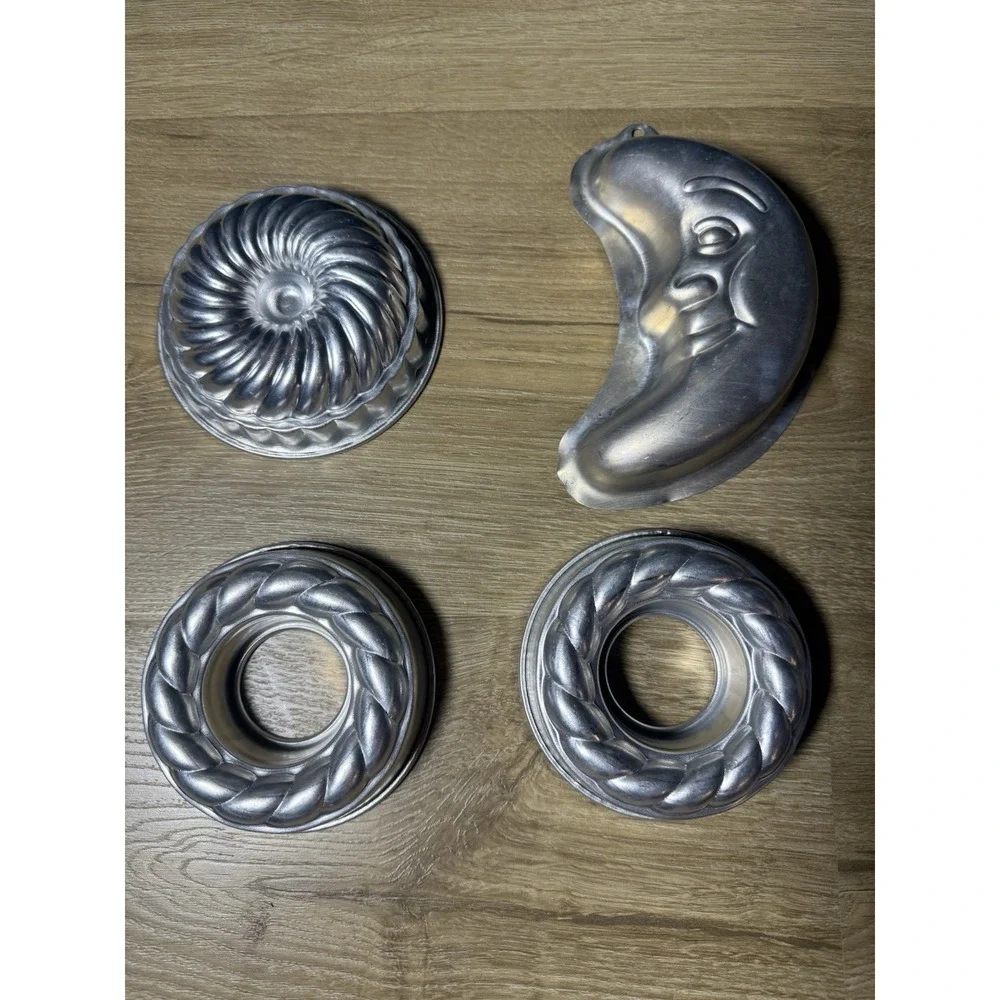 Lot of 4  Vintage  Jell-o Aluminum Tin‎ Molds